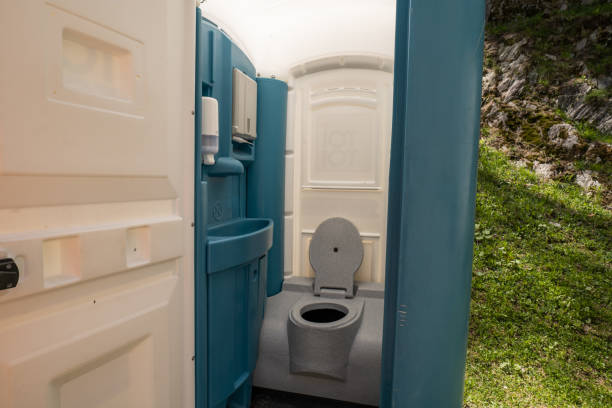 Portable bathroom rental in Toledo, OH